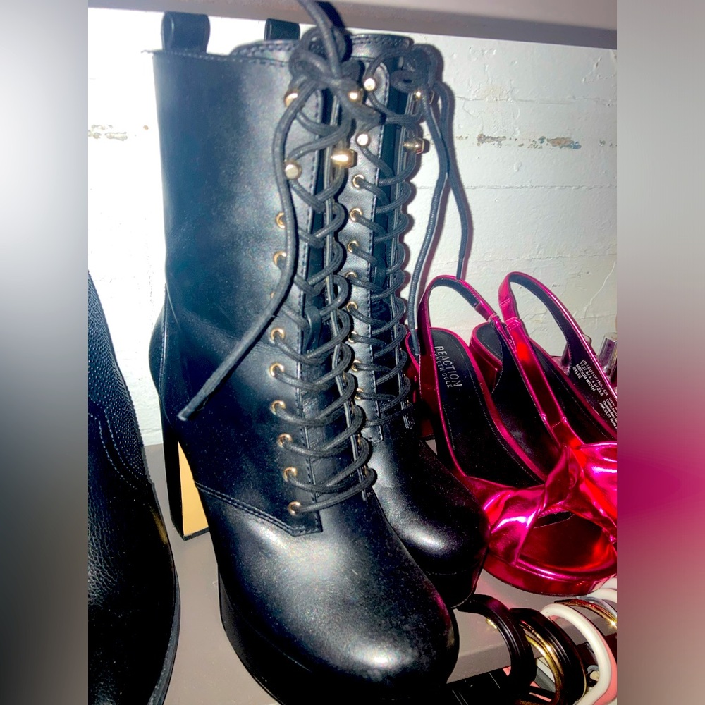 Mk lace ups